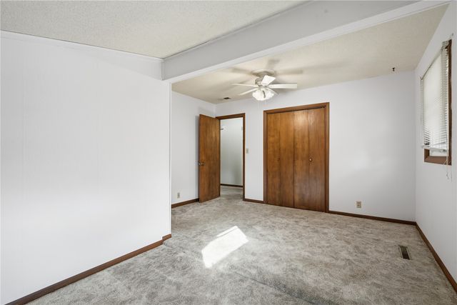 1360 Starry Drive, Marion, IA 52302