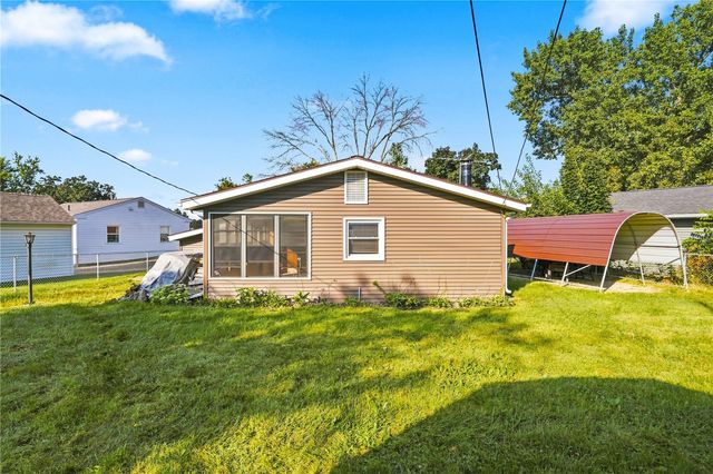 1360 Starry Drive, Marion, IA 52302