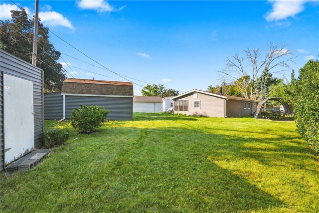 1360 Starry Drive, Marion, IA 52302