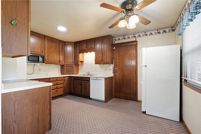 1360 Starry Drive, Marion, IA 52302