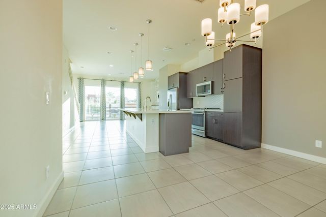 6850 E McDowell Road 7, Scottsdale, AZ 85257