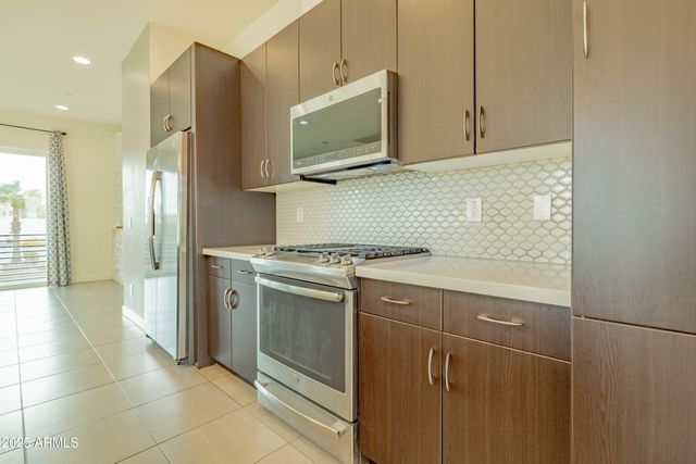 6850 E McDowell Road 7, Scottsdale, AZ 85257
