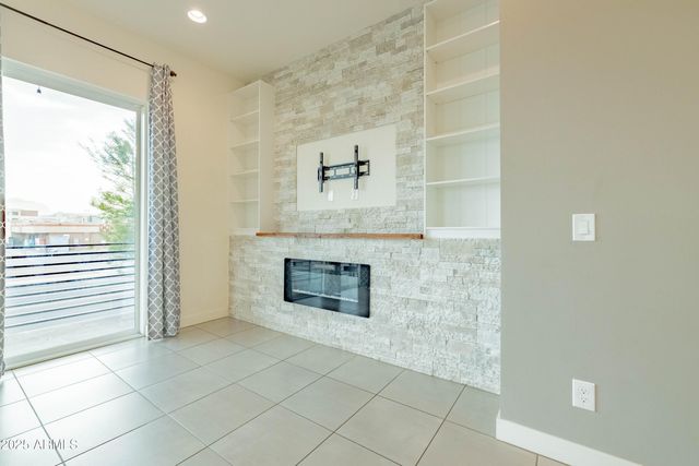 6850 E McDowell Road 7, Scottsdale, AZ 85257