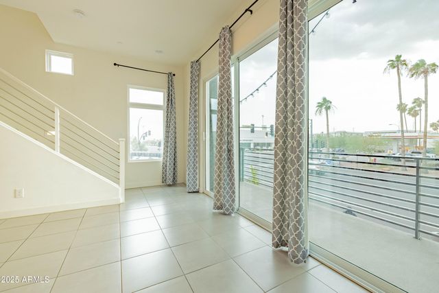 6850 E McDowell Road 7, Scottsdale, AZ 85257