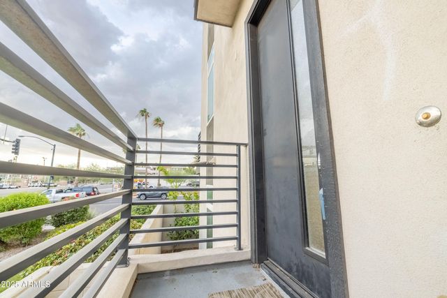 6850 E McDowell Road 7, Scottsdale, AZ 85257