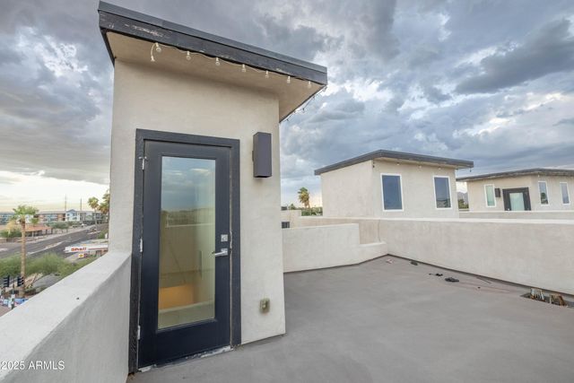 6850 E McDowell Road 7, Scottsdale, AZ 85257