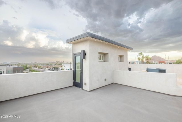 6850 E McDowell Road 7, Scottsdale, AZ 85257