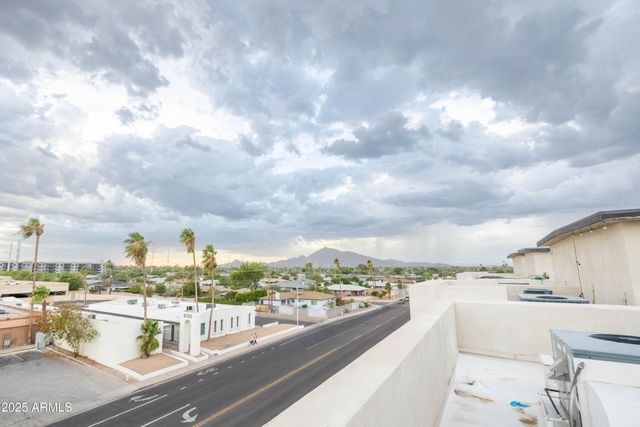 6850 E McDowell Road 7, Scottsdale, AZ 85257
