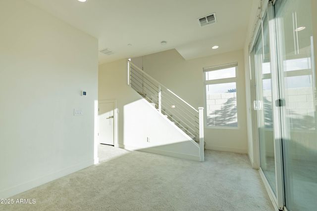 6850 E McDowell Road 7, Scottsdale, AZ 85257