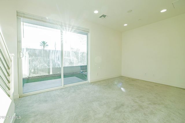 6850 E McDowell Road 7, Scottsdale, AZ 85257