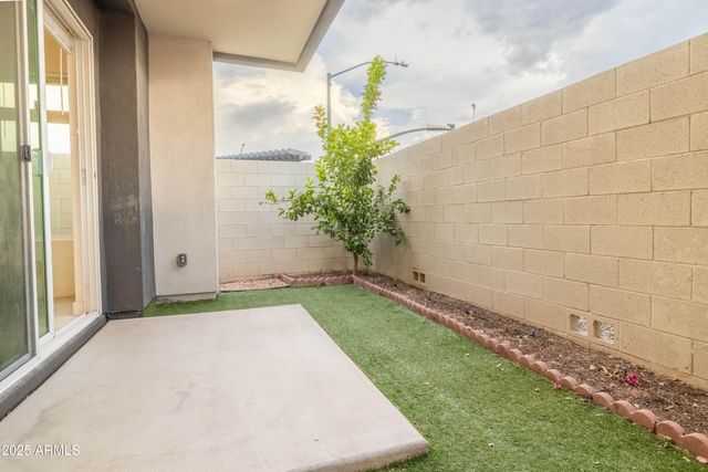 6850 E McDowell Road 7, Scottsdale, AZ 85257