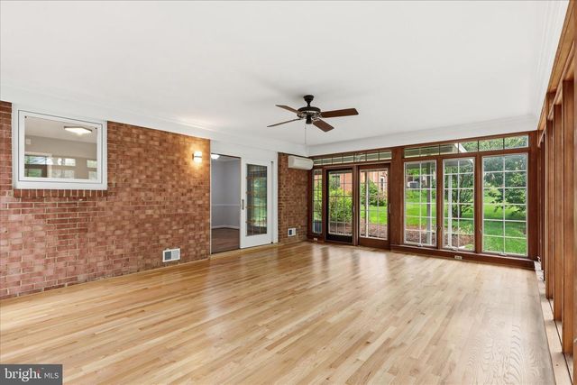 8805 STARK RD, Annandale, VA 22003
