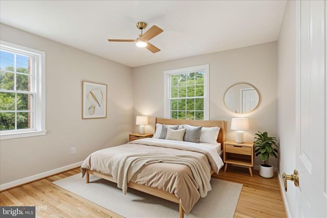 8805 STARK RD, Annandale, VA 22003