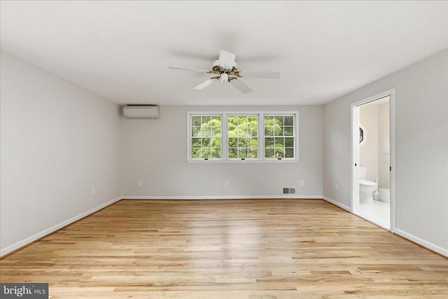 8805 STARK RD, Annandale, VA 22003