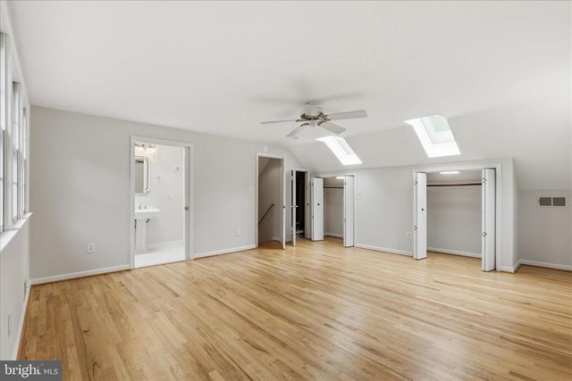 8805 STARK RD, Annandale, VA 22003