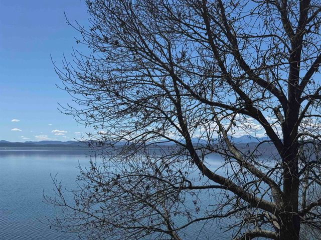 481 Hills Point Road, Charlotte, VT 05445