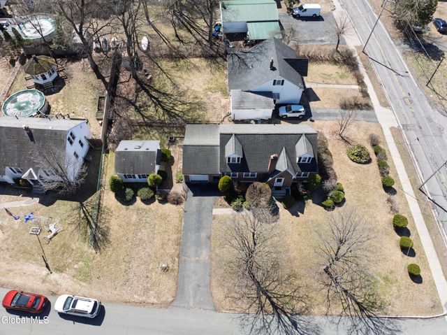 2814 Halsey Drive, Schenectady, NY 12304