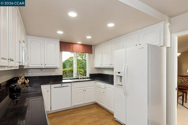 1225 Worchester Ct, Walnut Creek, CA 94596