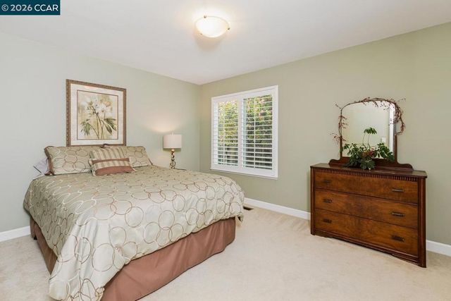 1225 Worchester Ct, Walnut Creek, CA 94596