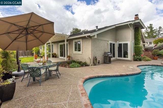 1225 Worchester Ct, Walnut Creek, CA 94596