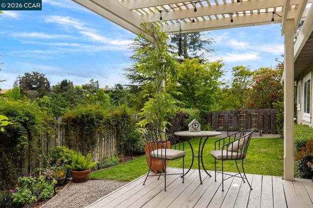 1225 Worchester Ct, Walnut Creek, CA 94596