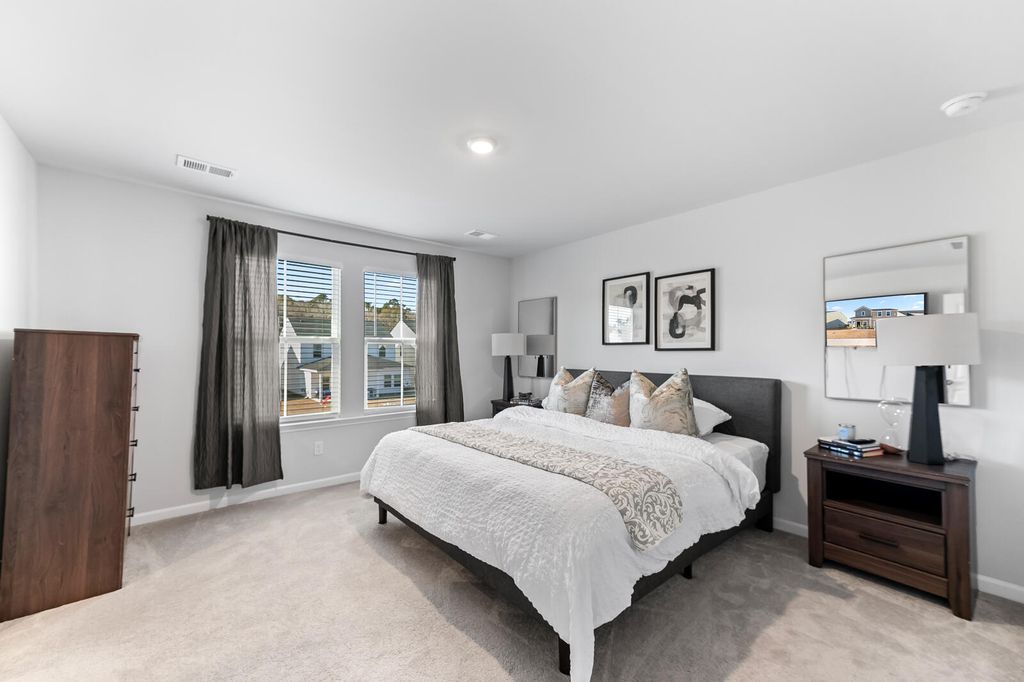 Image 16 of property listing at 142 Post Mill Drive, Summerville, SC 29485