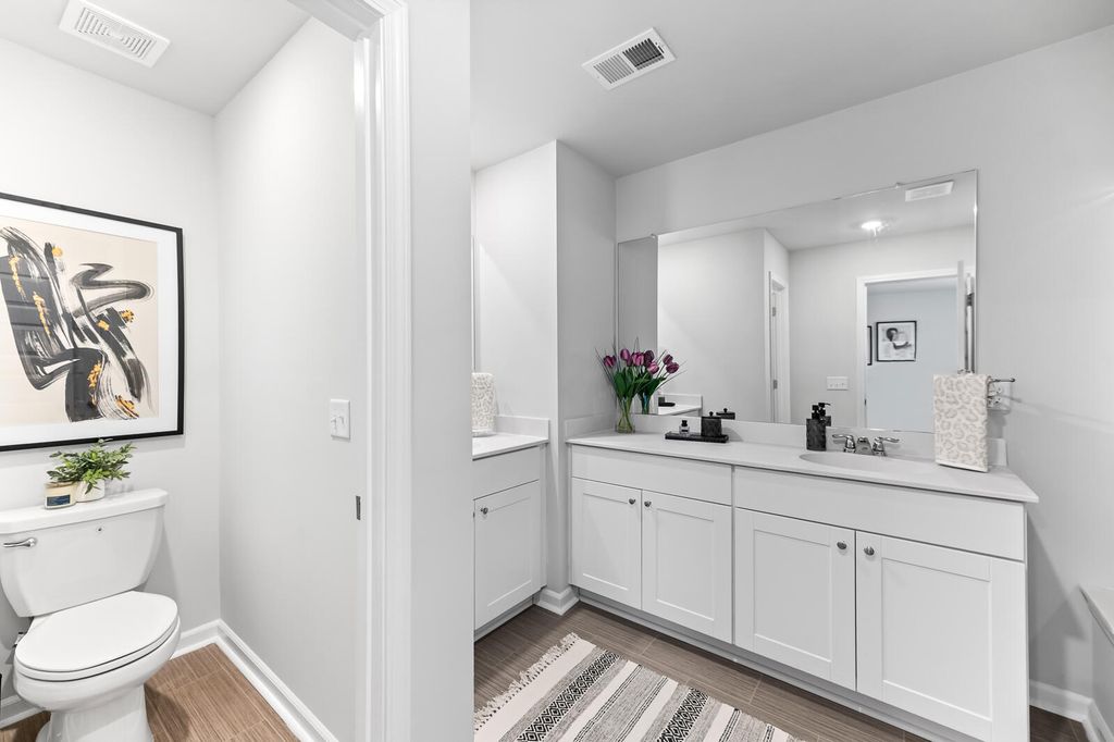 Image 18 of property listing at 142 Post Mill Drive, Summerville, SC 29485