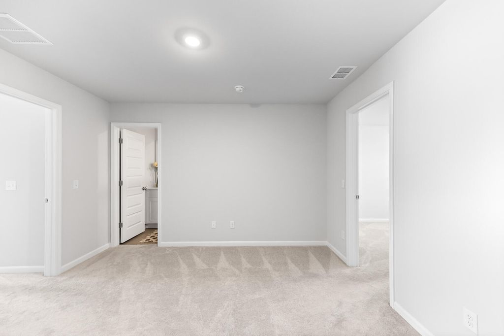 Image 21 of property listing at 142 Post Mill Drive, Summerville, SC 29485