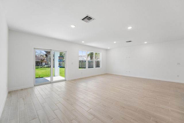 434 SW Narco Court, Port St. Lucie, Port St Lucie, FL 34953