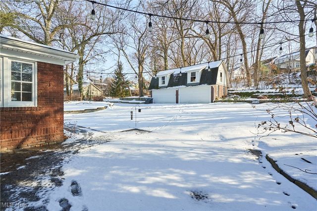 141 Storer Avenue, Akron, OH 44302