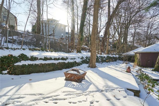 141 Storer Avenue, Akron, OH 44302