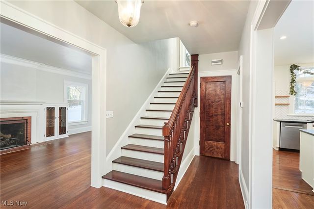 141 Storer Avenue, Akron, OH 44302