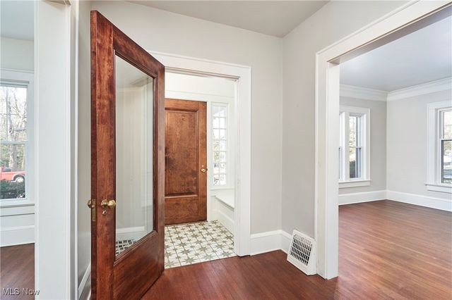 141 Storer Avenue, Akron, OH 44302