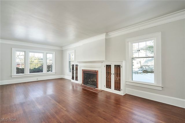 141 Storer Avenue, Akron, OH 44302