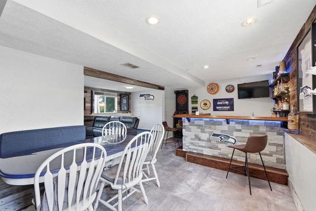 8708 N WARREN St, Spokane, WA 99208