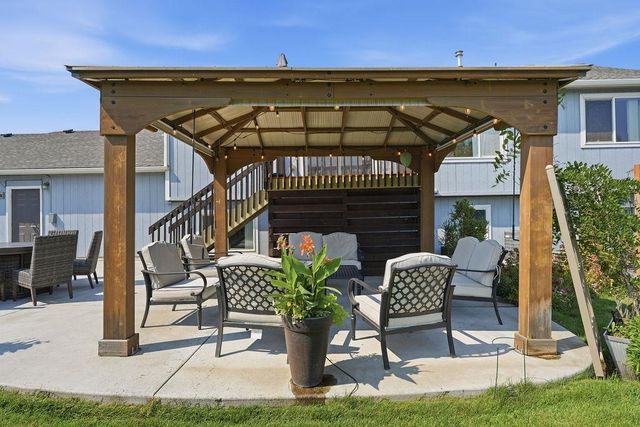 8708 N WARREN St, Spokane, WA 99208