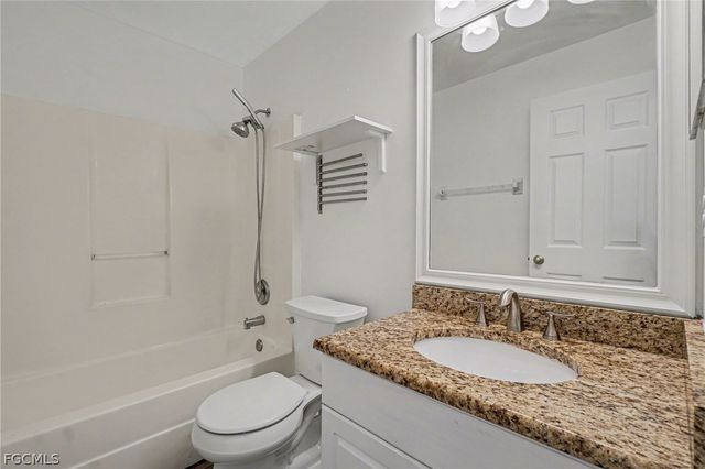 1905 SW 11th ST, Cape Coral, FL 33991