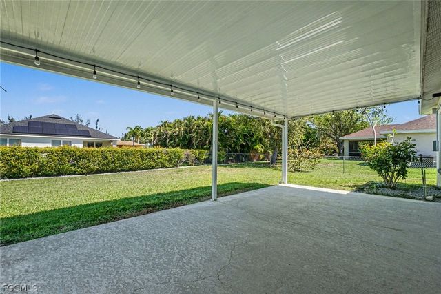 1905 SW 11th ST, Cape Coral, FL 33991