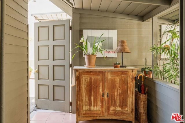 2315 Cove Avenue, Los Angeles, CA 90039