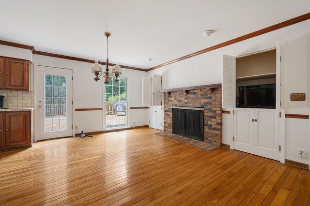 34W398 Country Club Road, Wayne, IL 60184