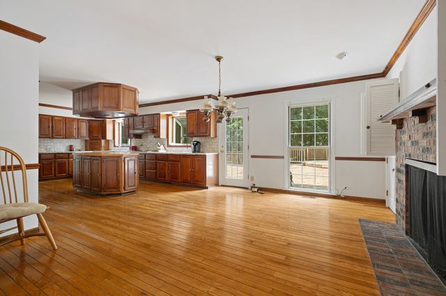 34W398 Country Club Road, Wayne, IL 60184