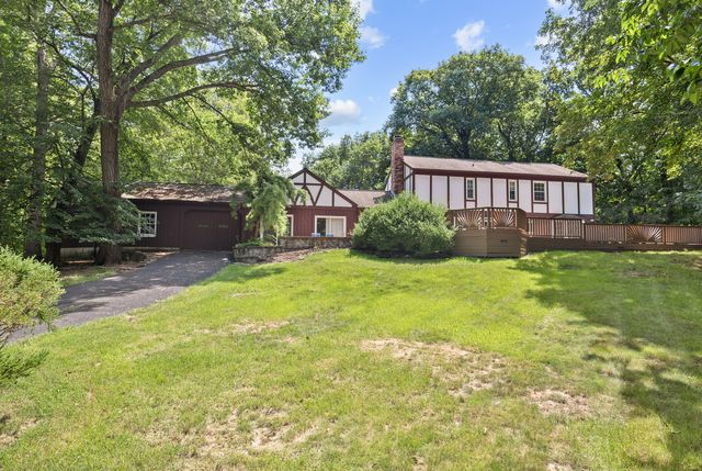 34W398 Country Club Road, Wayne, IL 60184