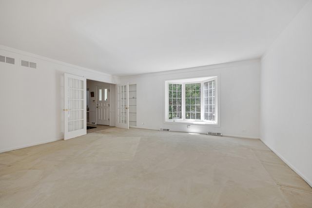 34W398 Country Club Road, Wayne, IL 60184