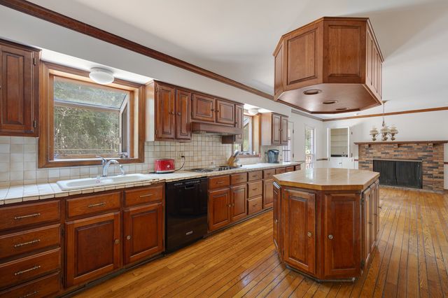 34W398 Country Club Road, Wayne, IL 60184