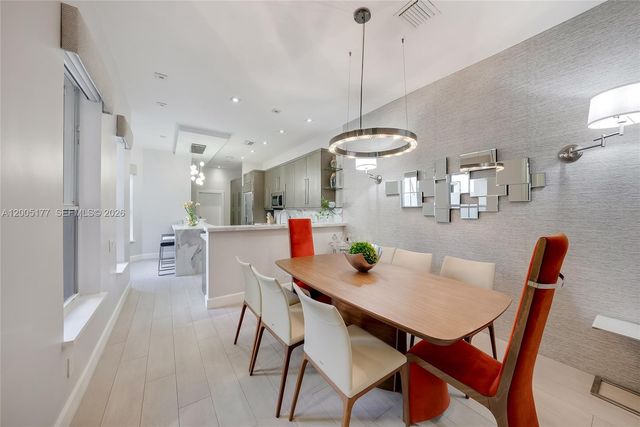 1366 W Harbor View W, Hollywood, FL 33019