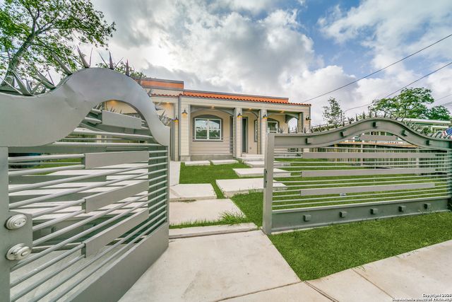 218 Shenandoah, San Antonio, TX 78210