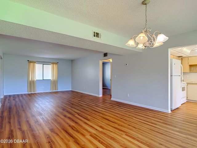 275 Indigo Dr Unit 105, Daytona Beach, FL 32114