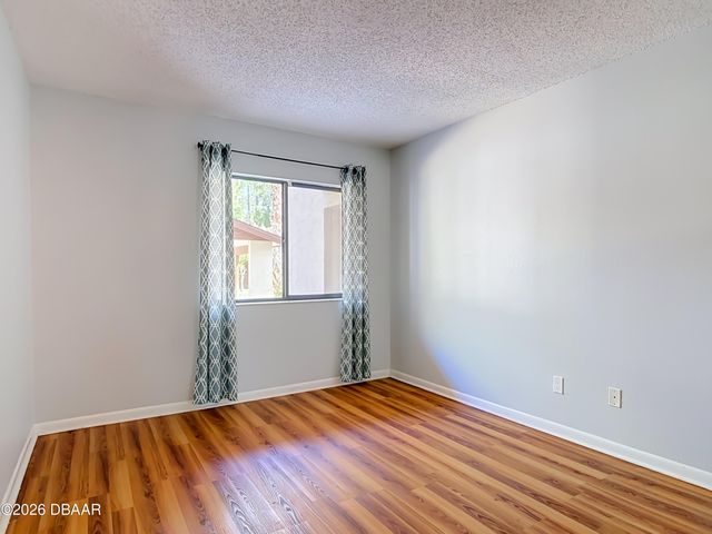 275 Indigo Dr Unit 105, Daytona Beach, FL 32114