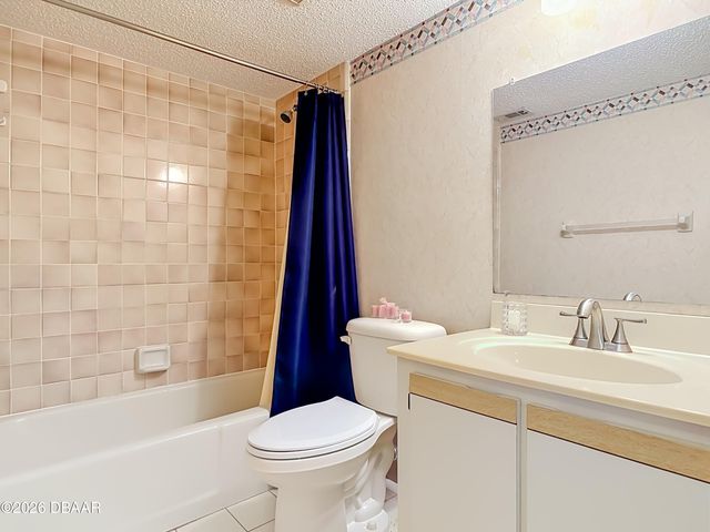 275 Indigo Dr Unit 105, Daytona Beach, FL 32114