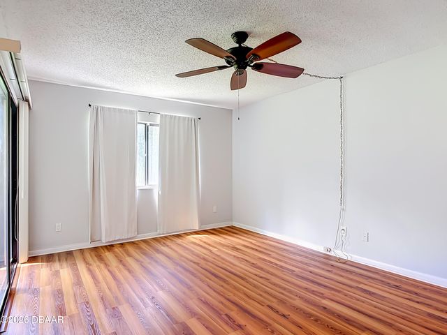 275 Indigo Dr Unit 105, Daytona Beach, FL 32114